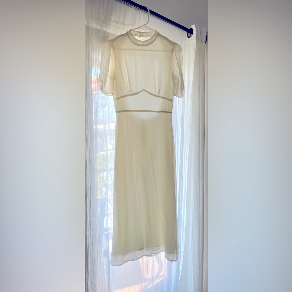 Dusk Dress in ivory by Reformation - excellent condition- worn once!! - Picture 2 of 10